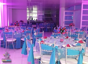 bodas con sillas tiffany bogota